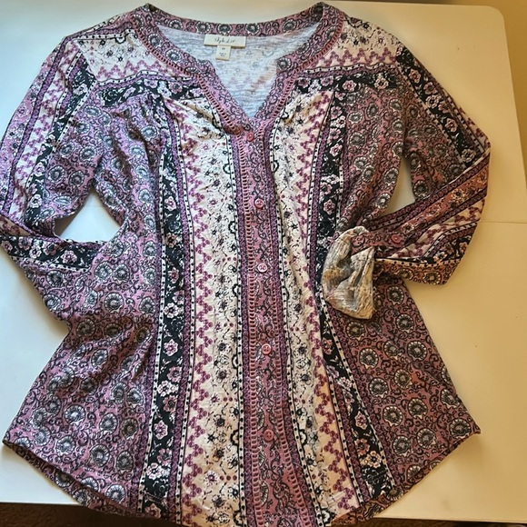 Style & Co Floral Top - Picture 1 of 7